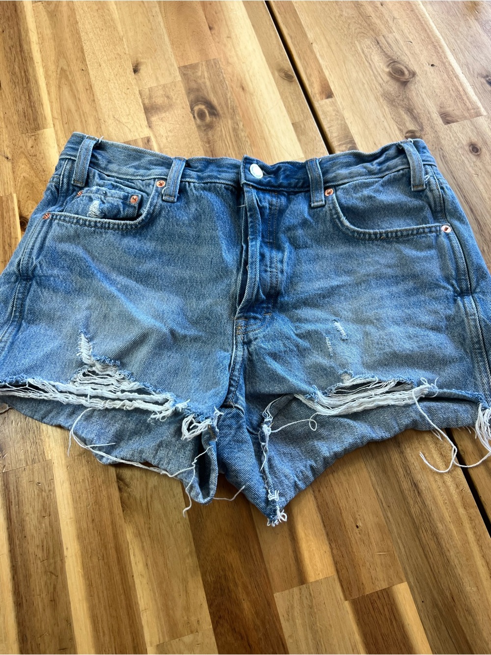 Universal Thread Women’s Size 12 High Rise Mini Denim Shorts Distressed Cutoff